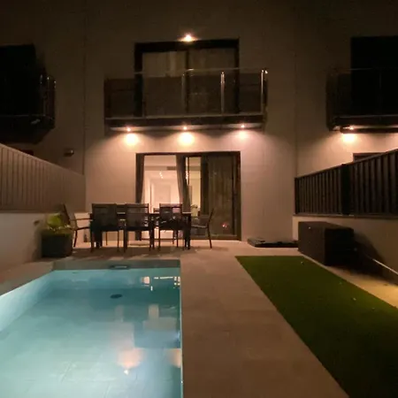 Elegancia Y Confort En Casa Moncerrat Villa